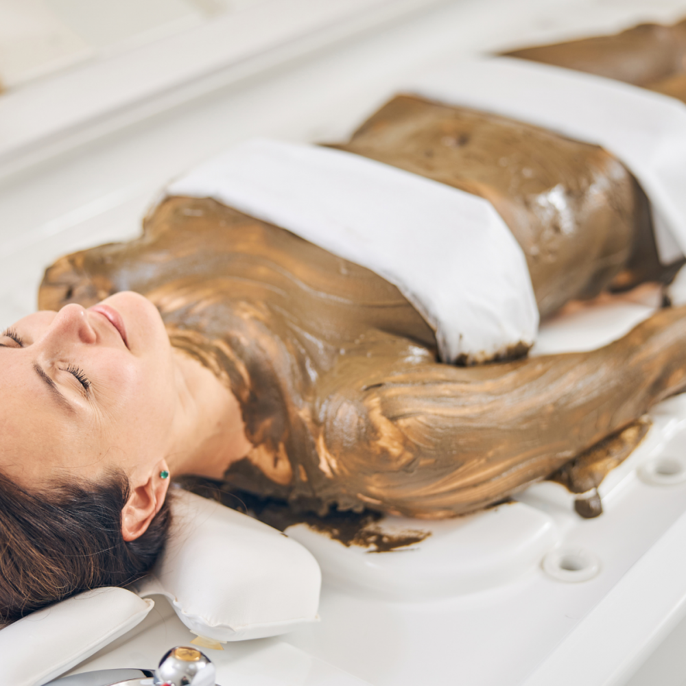A seaweed body wrap is a spa treatment where a mixture of nutrient-rich seaweed and other natural ingredients is applied to the body. The wrap is believed to provide nourishment and hydration to the skin while promoting a sense of well-being.